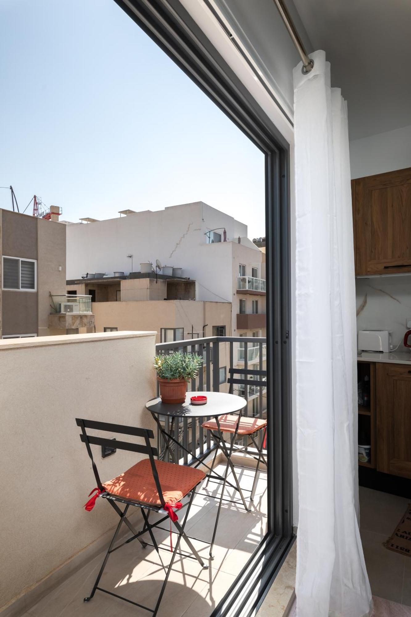 Modern 2Br Stylish Apartment With 2 Balconies - Close To St Julian'S & Sliema & Yacht Marina Pietà Exteriör bild