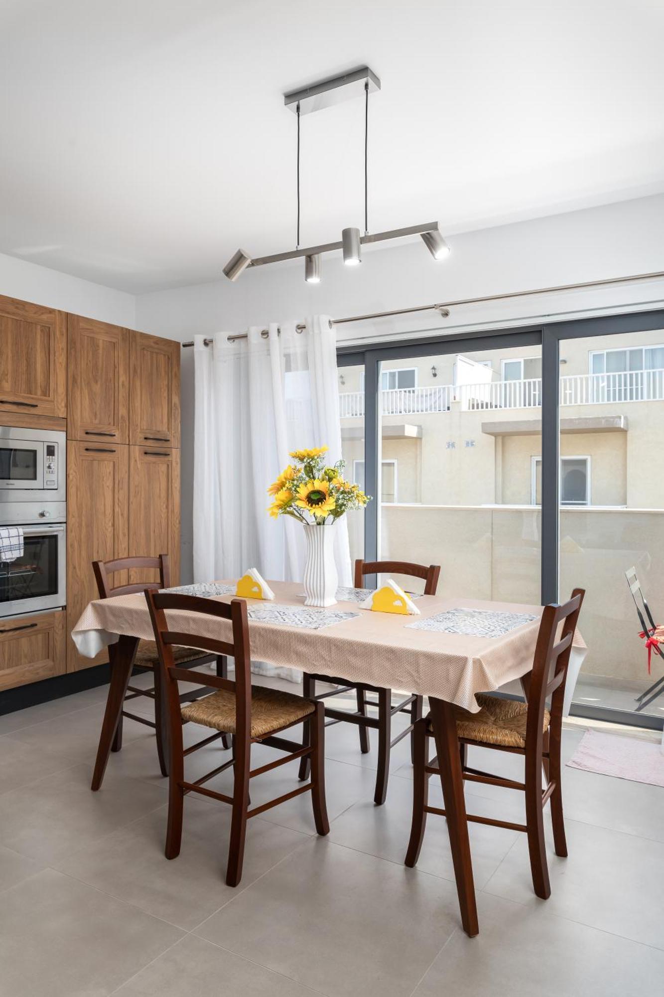 Modern 2Br Stylish Apartment With 2 Balconies - Close To St Julian'S & Sliema & Yacht Marina Pietà Exteriör bild